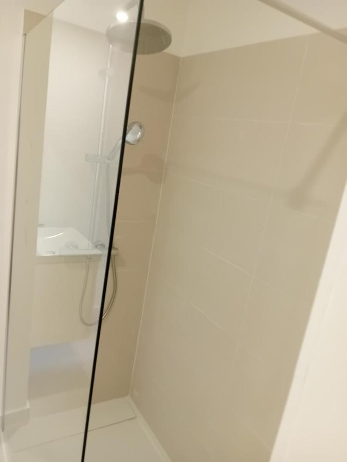 Quartier Le Plus Anime De Marseille "La Plaine Cours Julien "Chambre Avec Salle De Bain Wc Privee Integrees "Dans Appartement Kültér fotó
