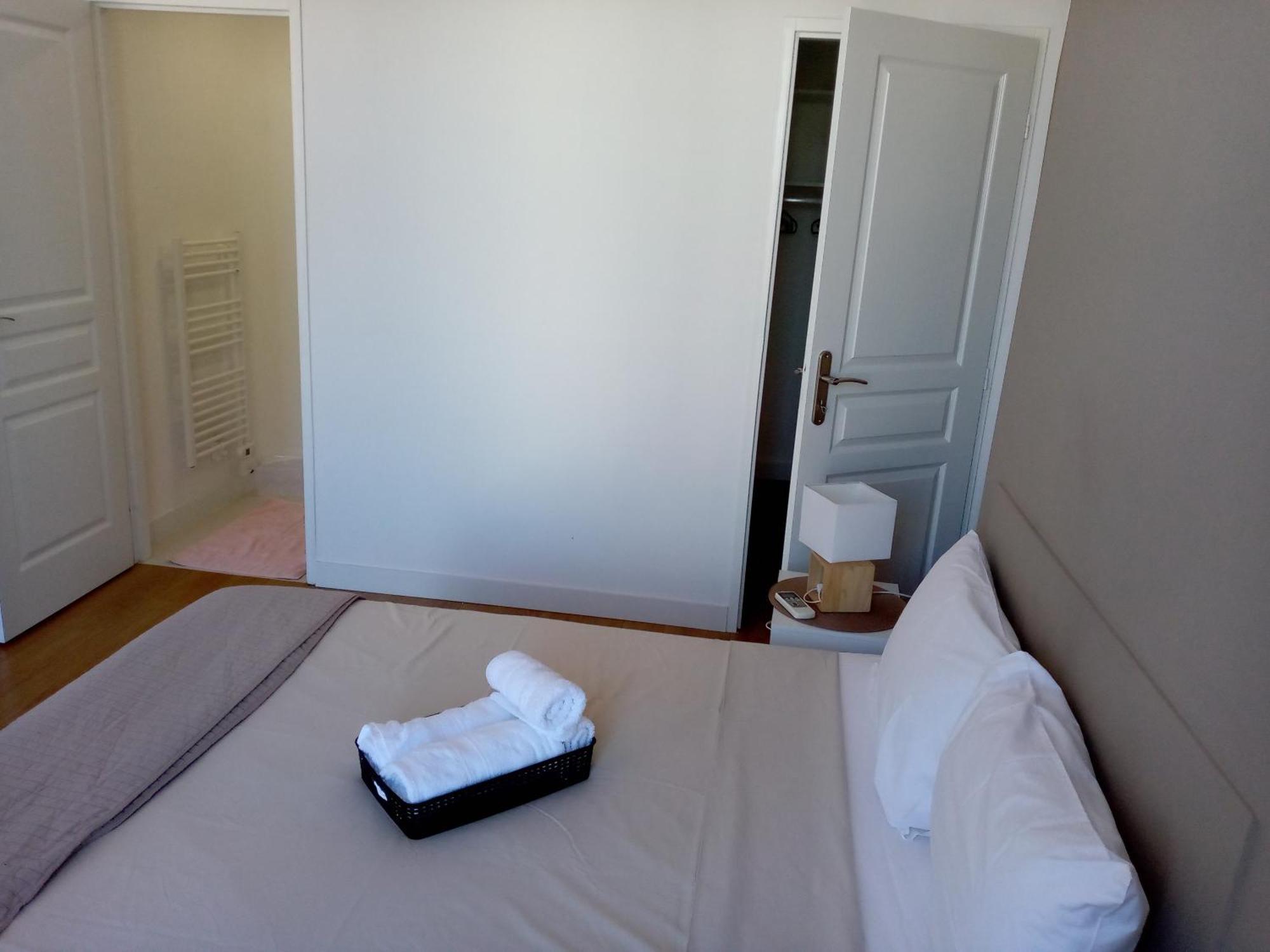 Quartier Le Plus Anime De Marseille "La Plaine Cours Julien "Chambre Avec Salle De Bain Wc Privee Integrees "Dans Appartement Kültér fotó