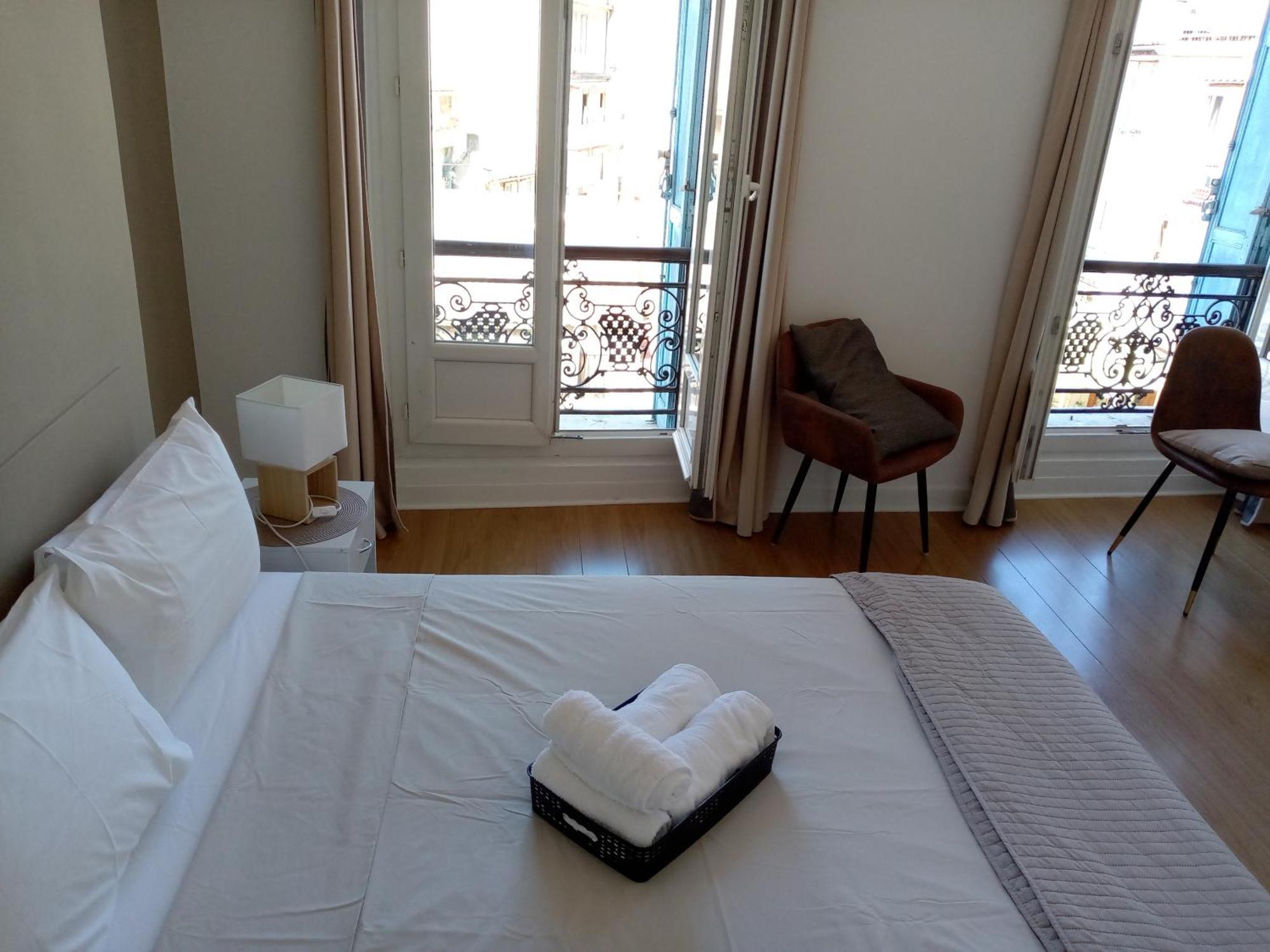 Quartier Le Plus Anime De Marseille "La Plaine Cours Julien "Chambre Avec Salle De Bain Wc Privee Integrees "Dans Appartement Kültér fotó